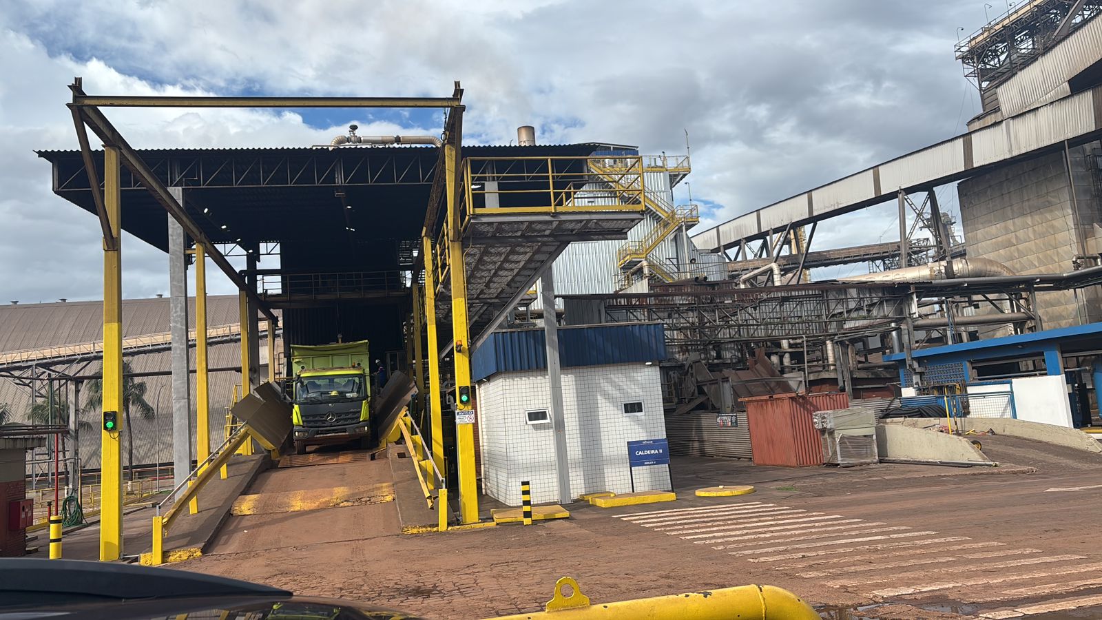 Entrega em planta industrial